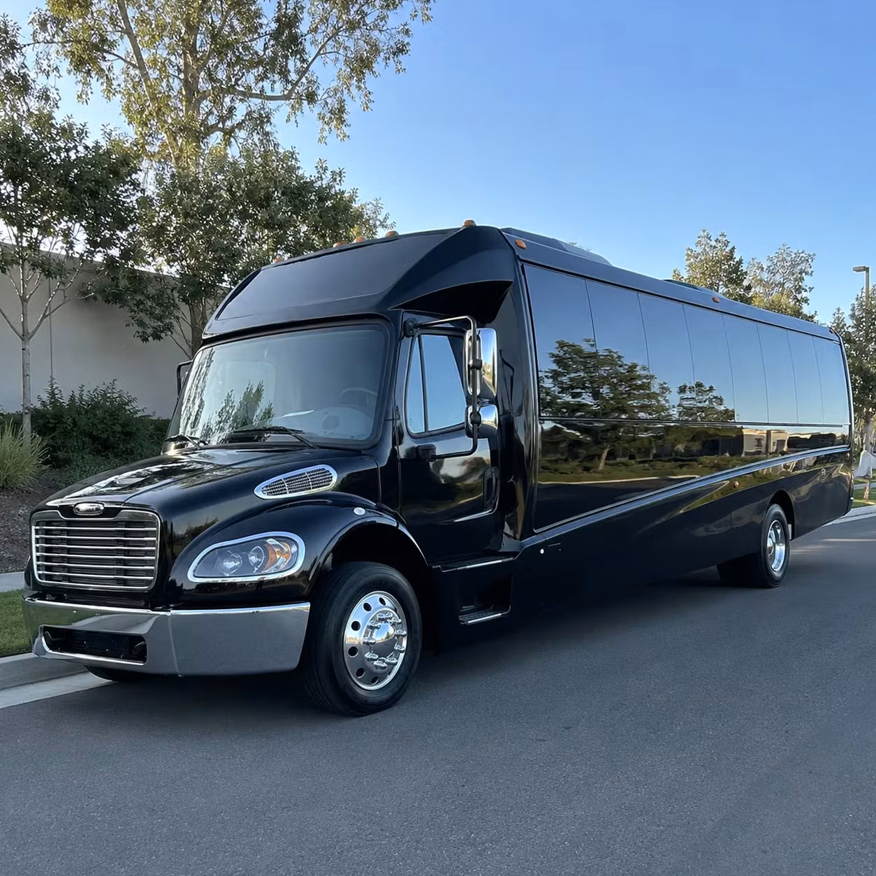 mission viejo 15 passenger minibus rental