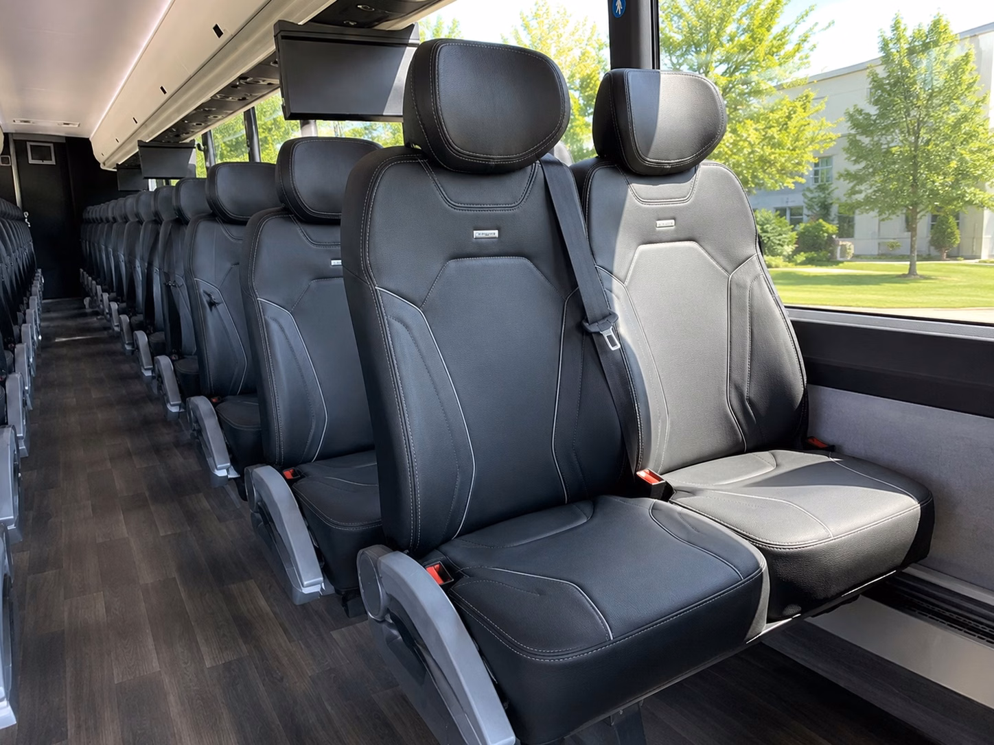 shuttle your wedding guests between mission viejo hotels and ceremony venues without the stress